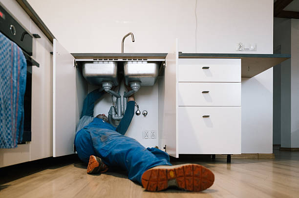 Professional Plumbing technician working in Canyon Country, CA